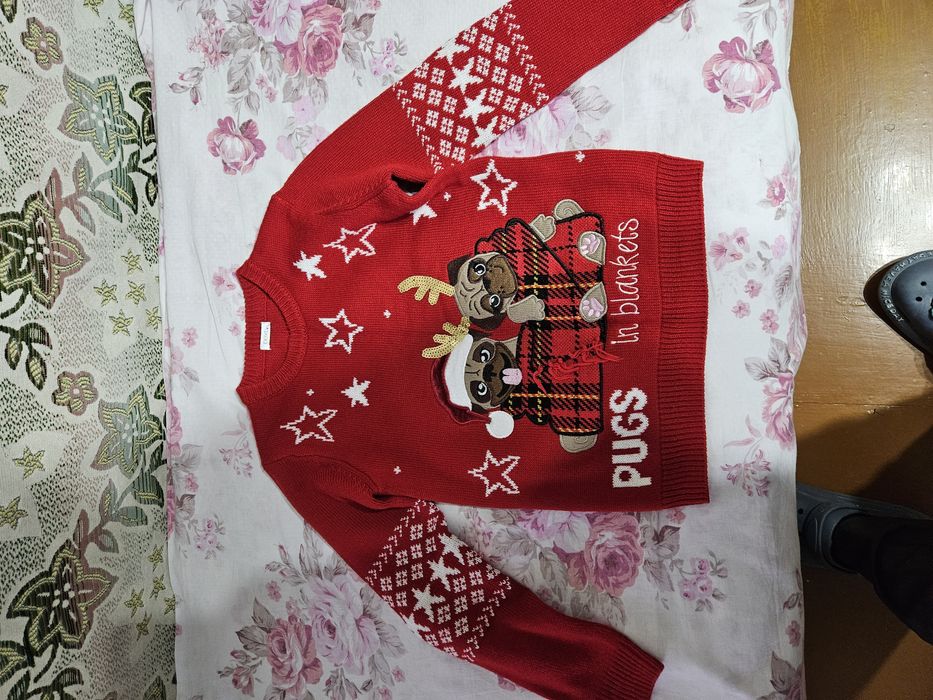 Свитер, безрукавка, по 2000.