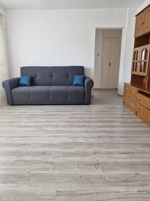 Apartamen 3 camere de închiriat, zonă Centrală