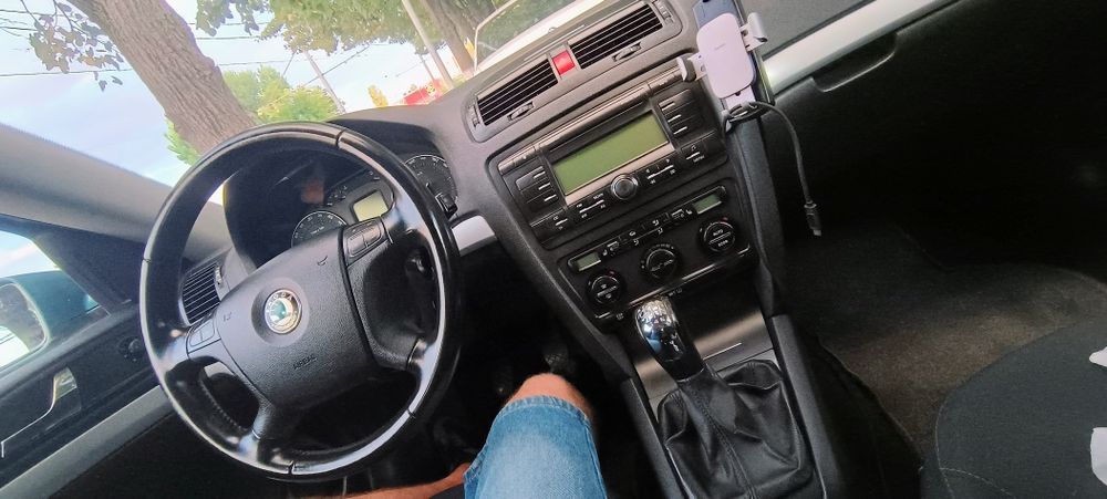 SKODA Octavia 2008 — imagine 4