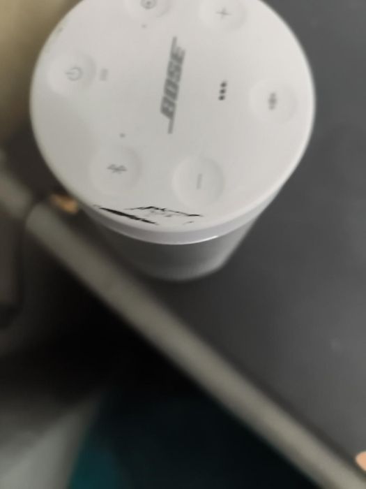 Vând boxă BOSE in stare foarte bună funcțională sistem audio de 360 grade