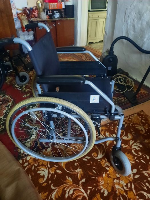 Продам Инвалидная коляска инвалидное коляска