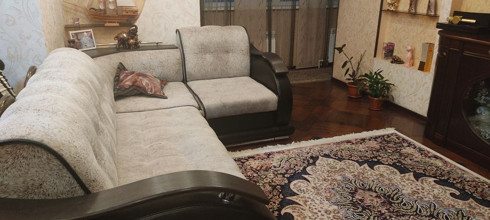 Продам угловой диван