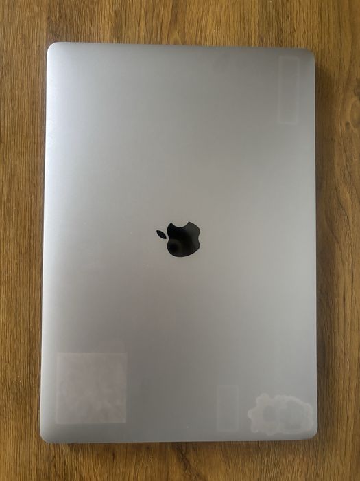 MacBook Pro 15’’ 2017 Touchbar 16/256 GB