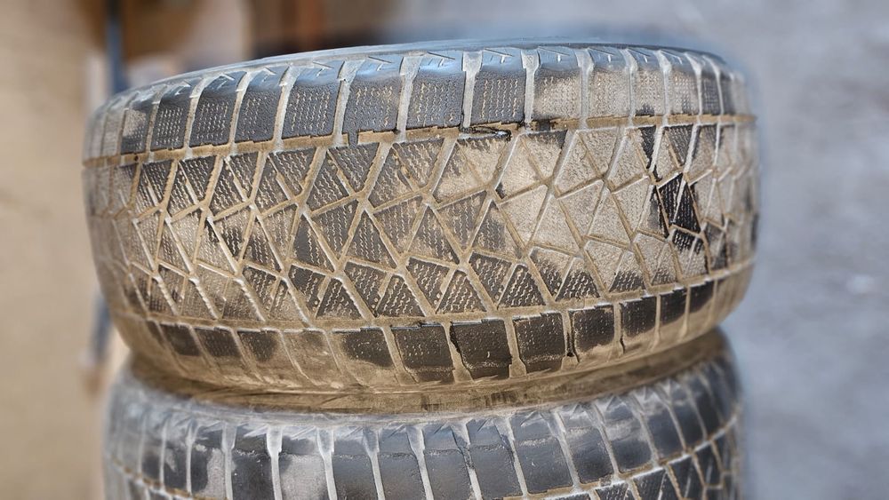 Резина Bridgestone Blizzak R19