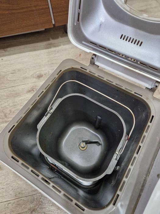 Хлебопечь LG HB-152CE