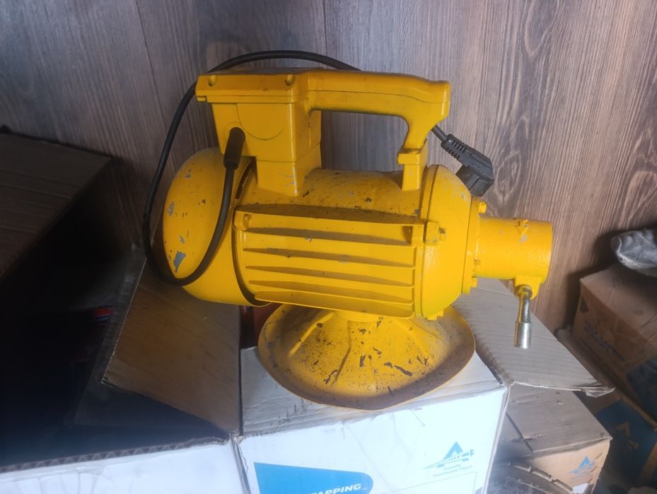 Продам электро двигатель