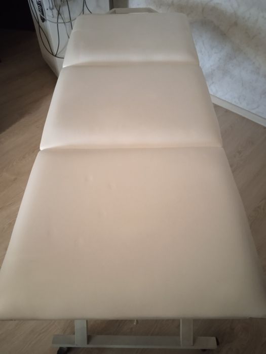 Продается кушетка