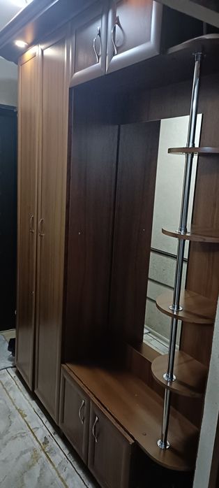 Продается Прихожая