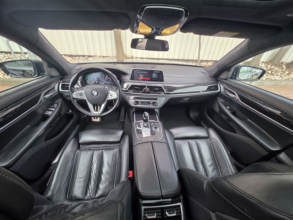 Bmw 750i XD 90mii km , M-pachet , 31mii€ , Tableta , Virează spatele