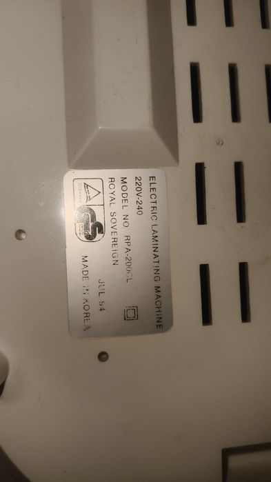 В Петропавловске Продам ламинатор мини 11 см Корея