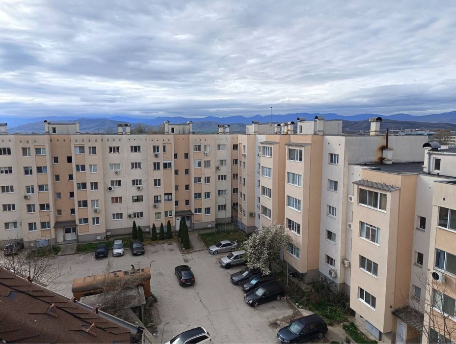 Продвсм 2 стаен апратамент Пазраджик