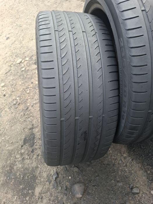Vand 2 anvelope 235 40 19 pireli de vara bune dot 2022
