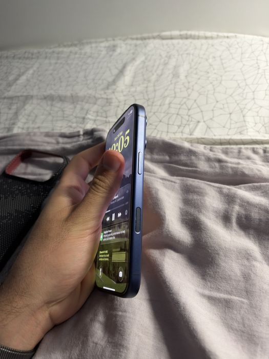 Vand iPhone 17 PRO 256gb 92% baterie