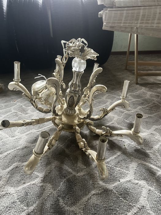 Фотодагы заттар сатылады