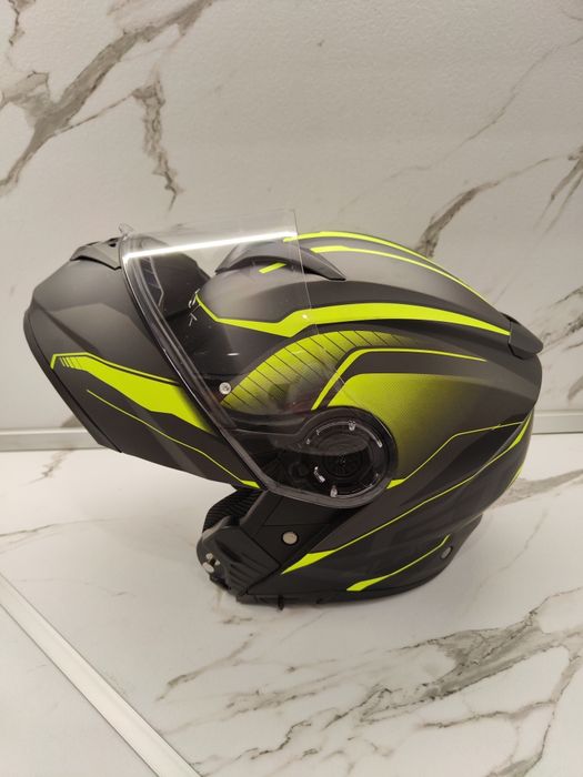 Каска  за мотор black модуларна размер М