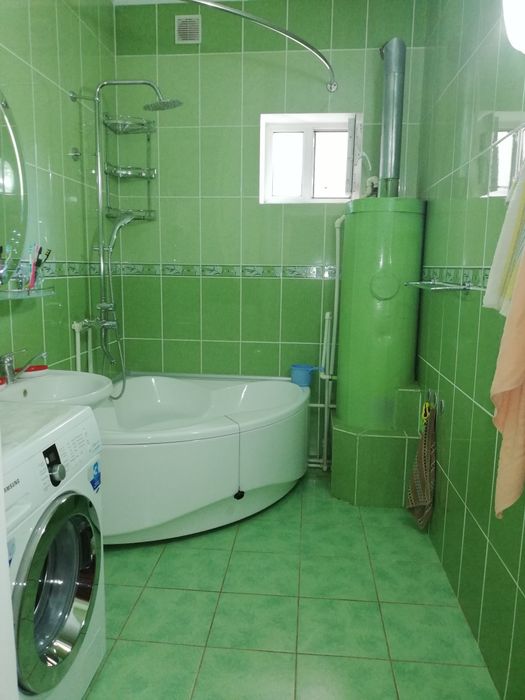 Ховли уй сотилади.Газалкент шахри.