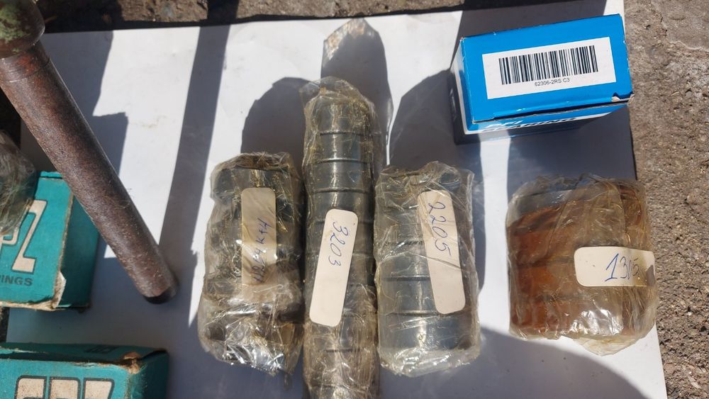 Лагери различни размери