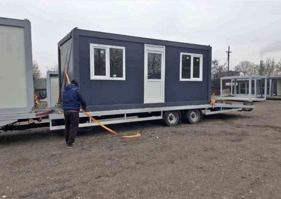 Vând container 2,4x6,0 transport gratuit