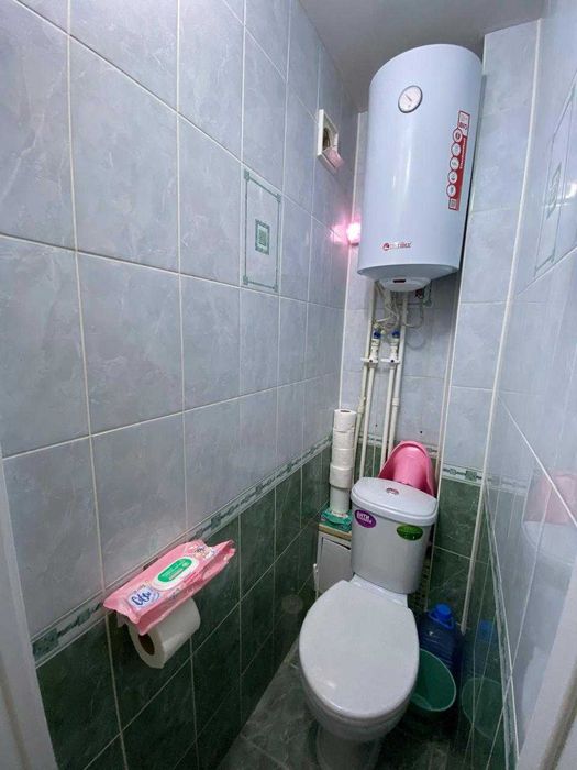 Продам 2 ком Уют 16,900 4 эт 48 кв.