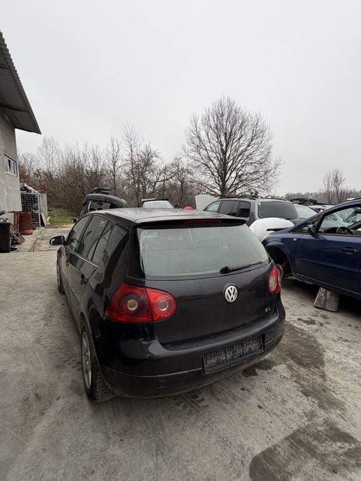 Dezmembram/dezmembrez Vw Golf 5 2.0 bkd cutie manuala