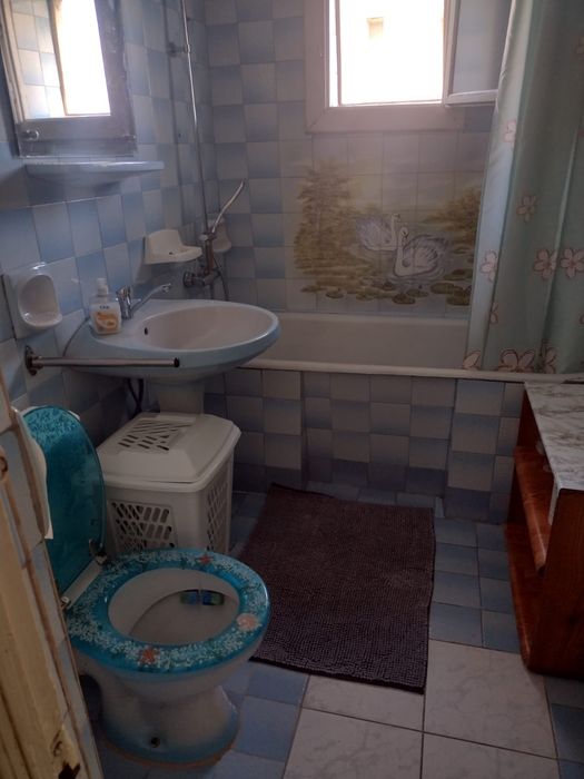 Apartament cu 2 camere de închiriat