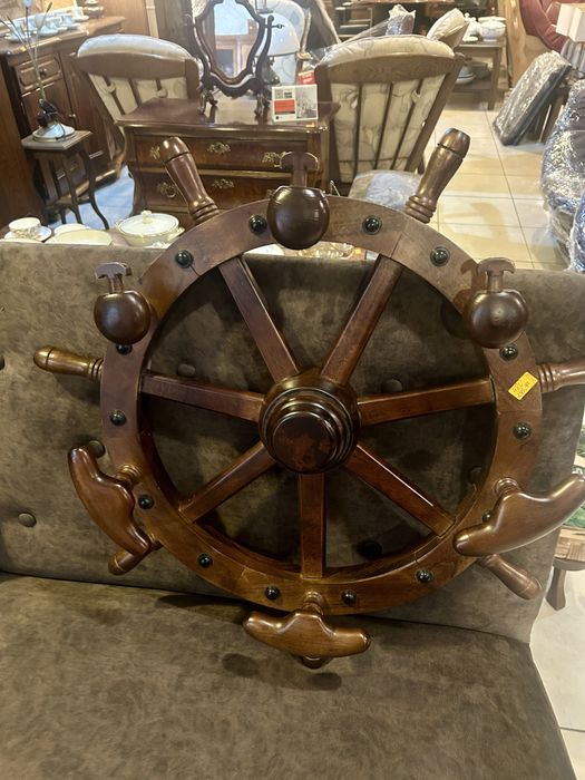 Масивна закачалка Холандия