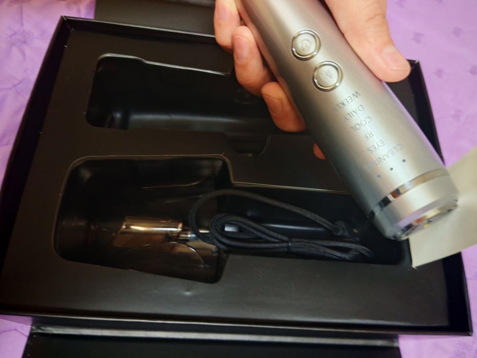 Массажер для лица