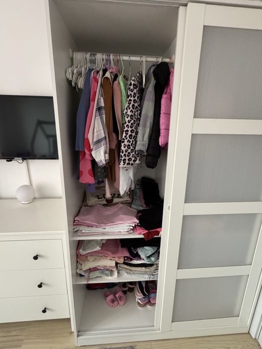 Dulap cu usi culisante Ikea