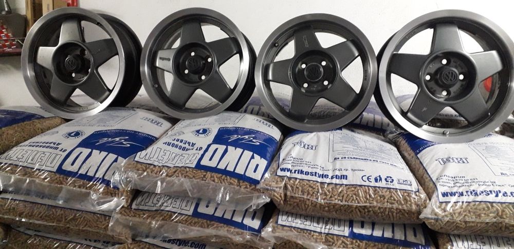 Продавам Джанти за Голф Кънтри, вежди, оригинални.