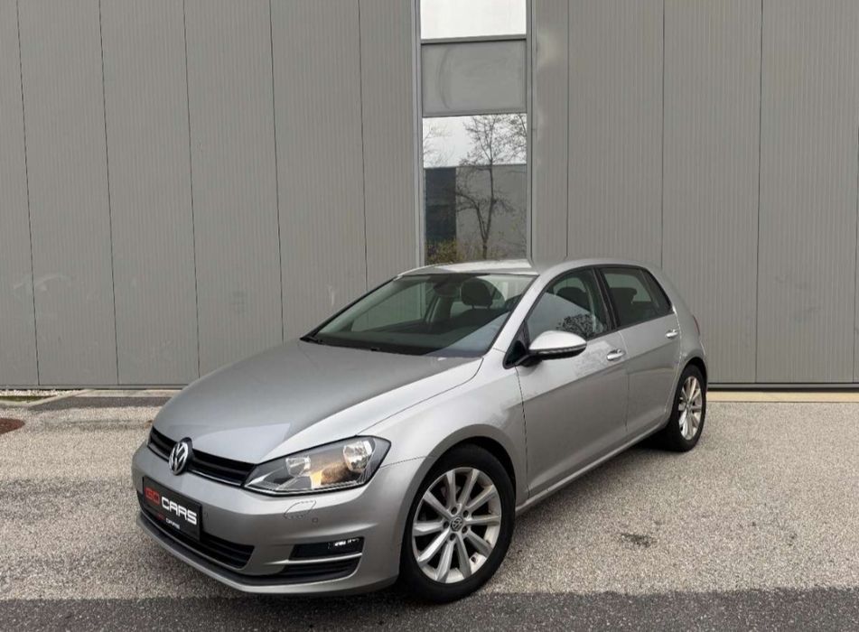 VW Golf 7 1.6 VW Golf 7 1.6 TDI 110 CP EURO 5
2013
226.000 km ab