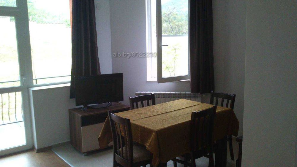 Ново строителство обзаведени неизползвани къщи