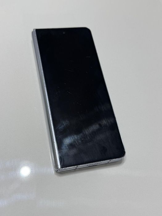 Samsung Galaxy Z Fold 5