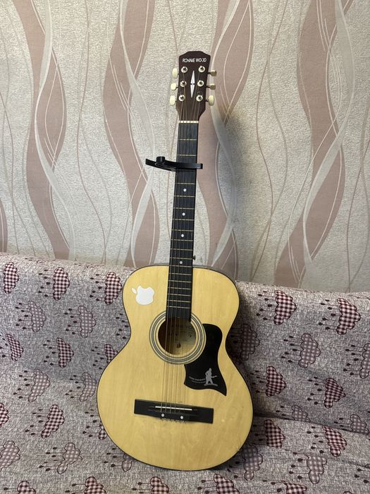 Продам , гитара