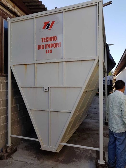 Бункер 25 кубика за трици,пелети,чипс.