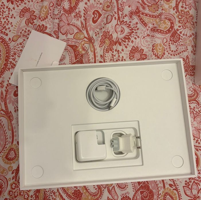 Mcbook Air M1 13 inch,256 gb, magic mouse 3 si dongle