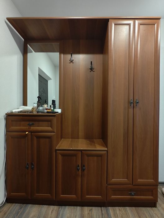 Прихожая продам недорого