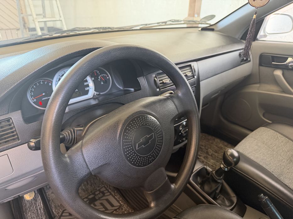 Lacetti 1,8 motor 2012