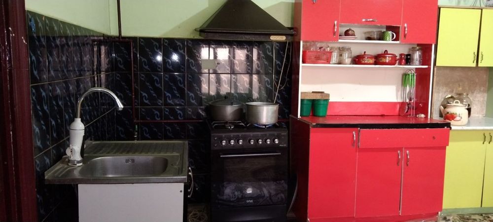 Жалоир бошланишида ховли сотилади 30сотих