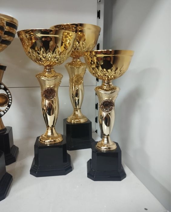 Кубок медаль статуэтка статуэтки