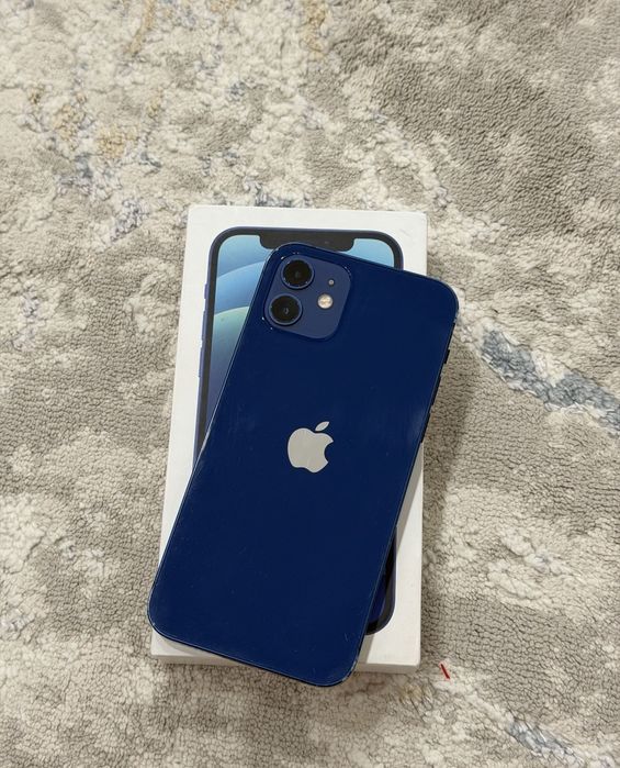 Продам iPhone 12 64 gb blue