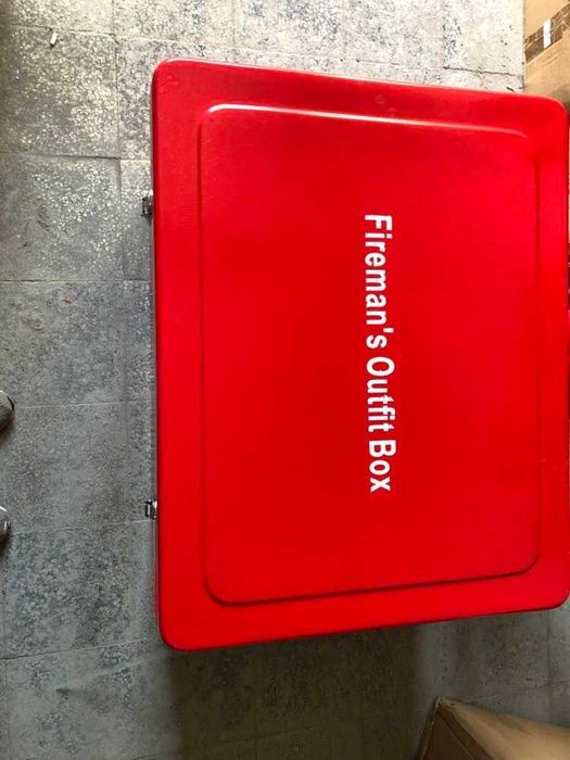 Сандък за пожарникарски принадлежности