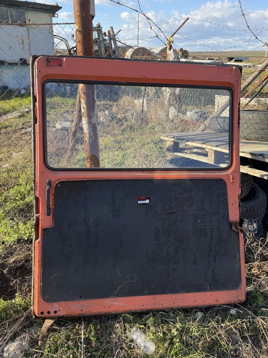 Странична врата от бус мерцедес 310