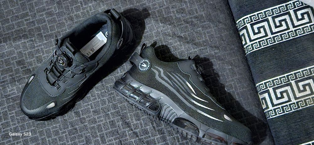 Работни маратонки