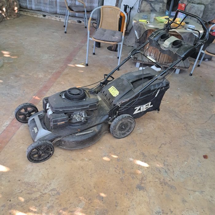 Самоходни косачки 2бр.