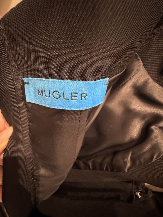 Рокля     MUGLER