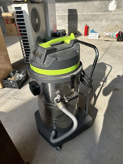 Стулья,посуды и движок для ресторана