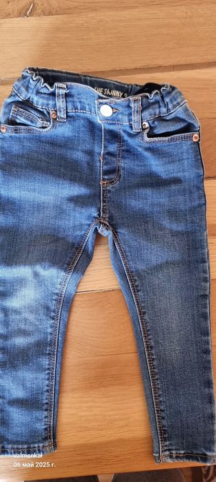 Детски дънки за момиче