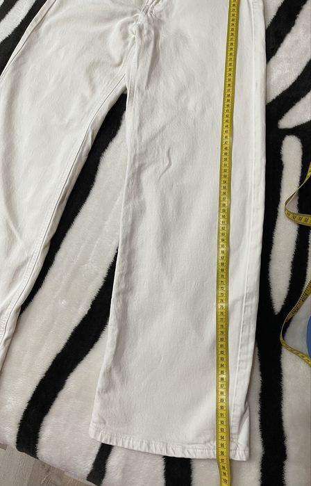 Blugi albi XS monday