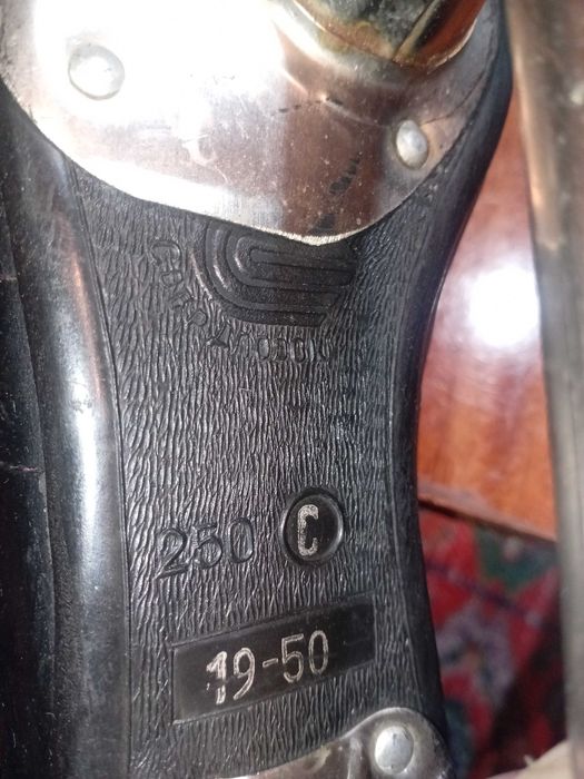 продам коньки  размер 39