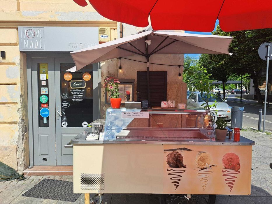 Vând tricicleta de înghețată ideala evenimente